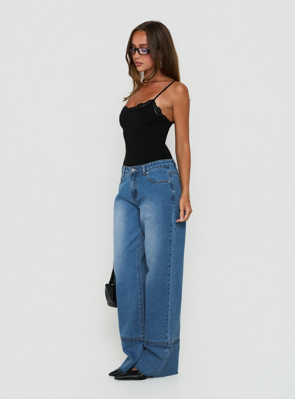 Holidayer Mid Rise Jeans Mid Blue Wash
