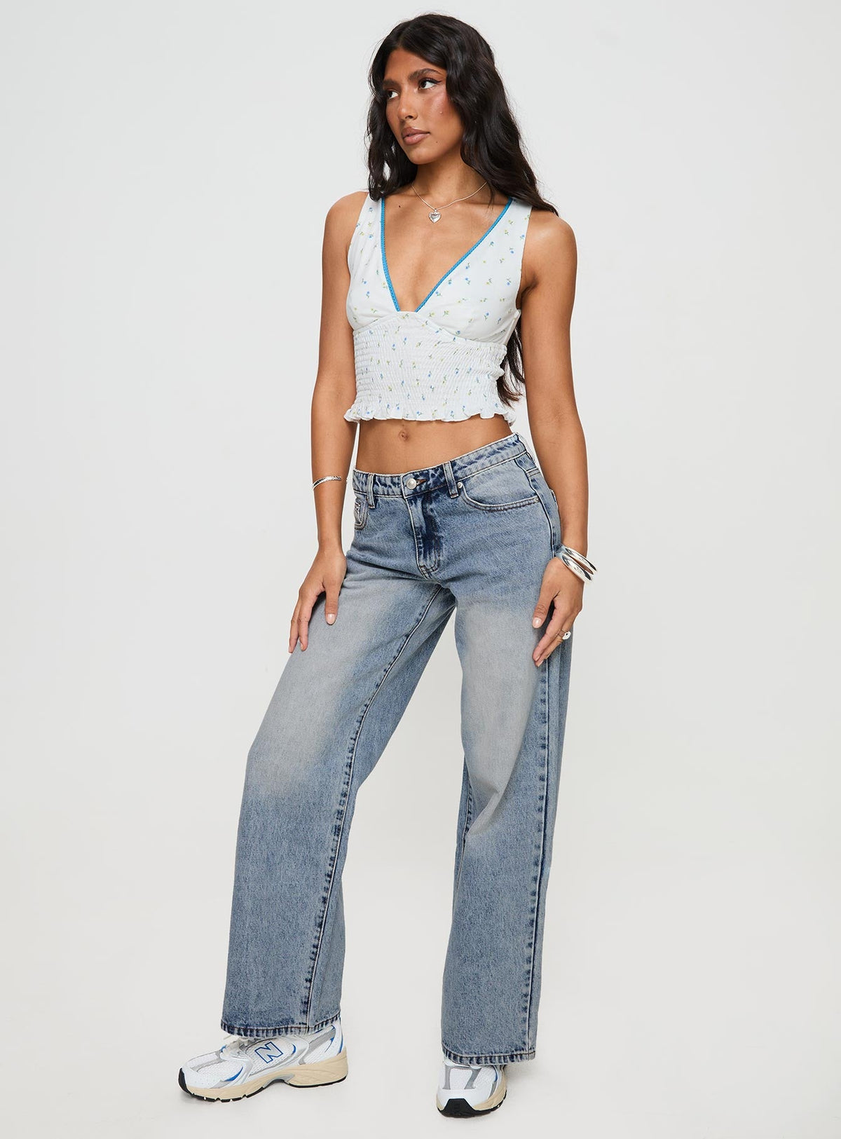 Ronine Low Rise Wide Leg Jeans Light Wash