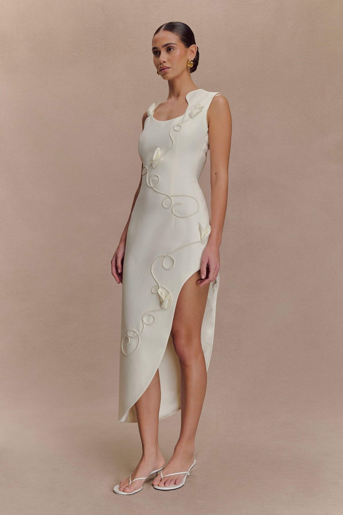 Virginia Suiting Embroidered Midi Dress - White