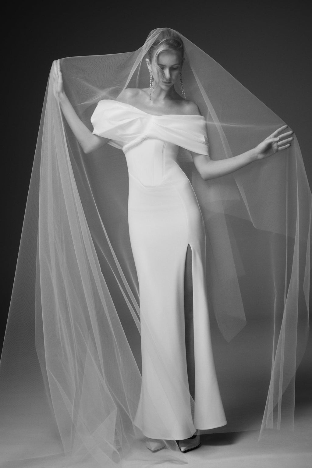 Aphrodite Off Shoulder Crepe Gown - Ivory