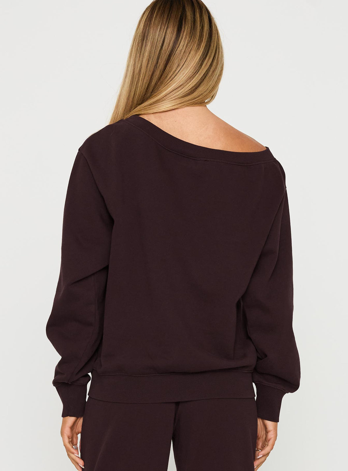 Wellness Off The Shoulder Sweatshirt Brown