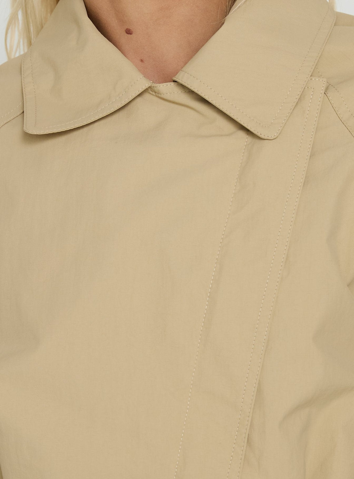 Ranique Tie Waist Cropped Trench Coat Beige