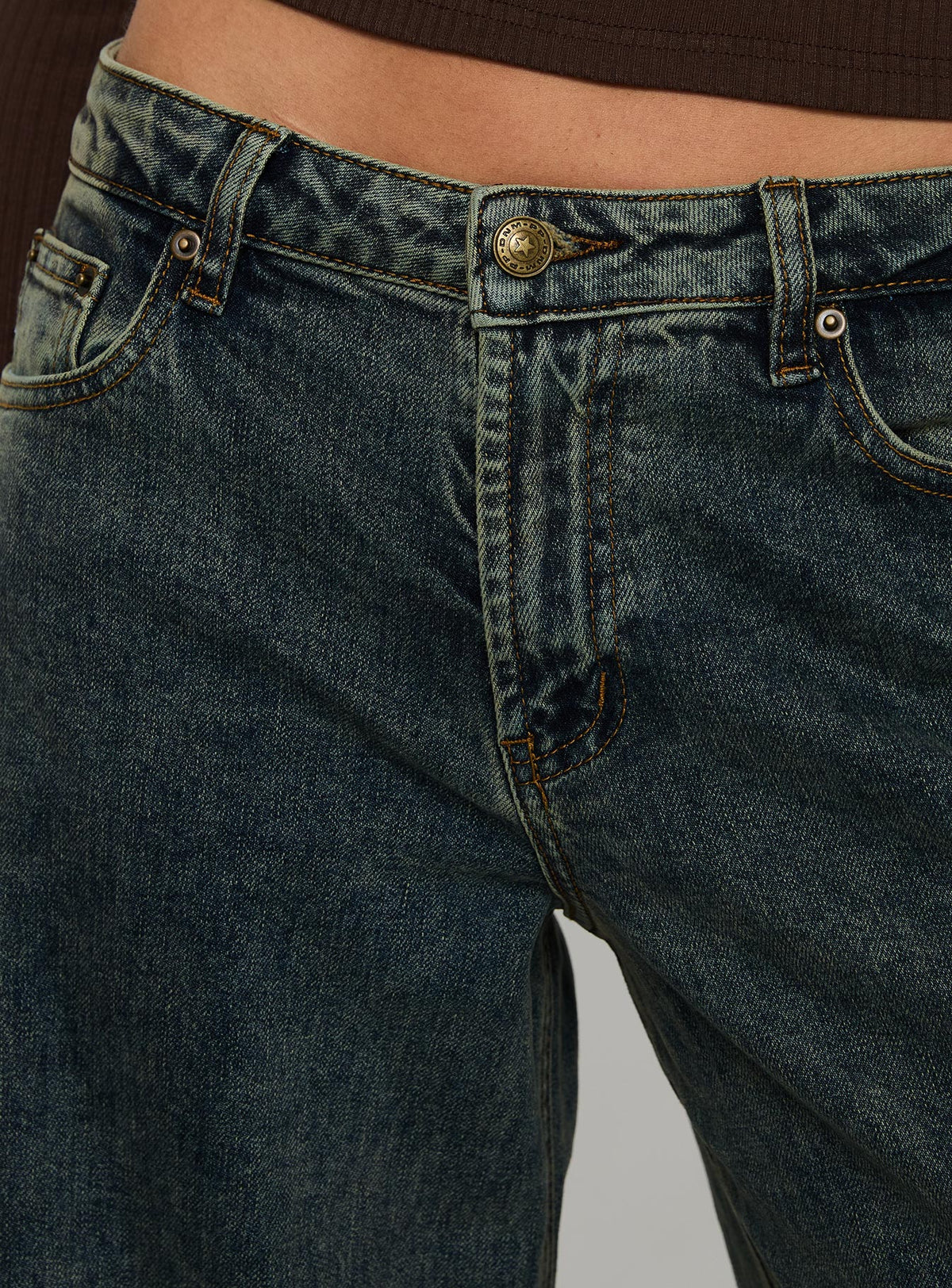 Ziggie Low Rise Baggy Jeans Antique Wash