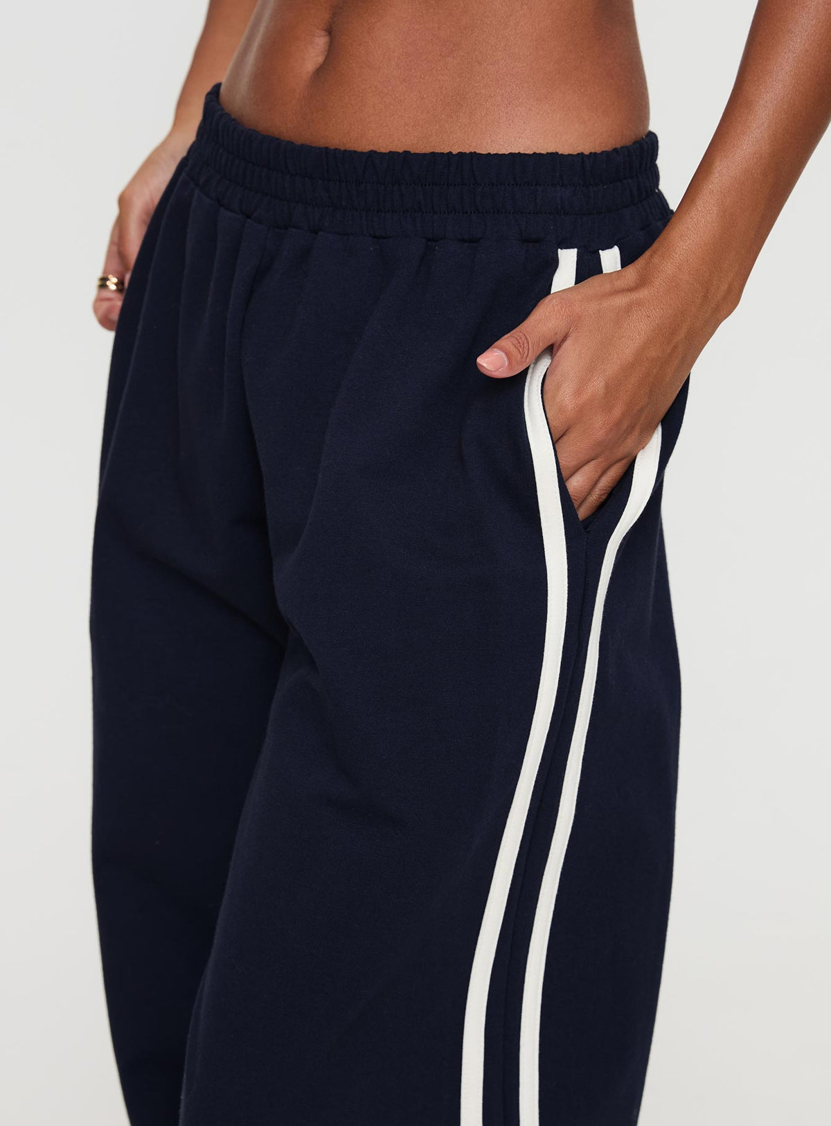 Circuit Sweatpants Navy