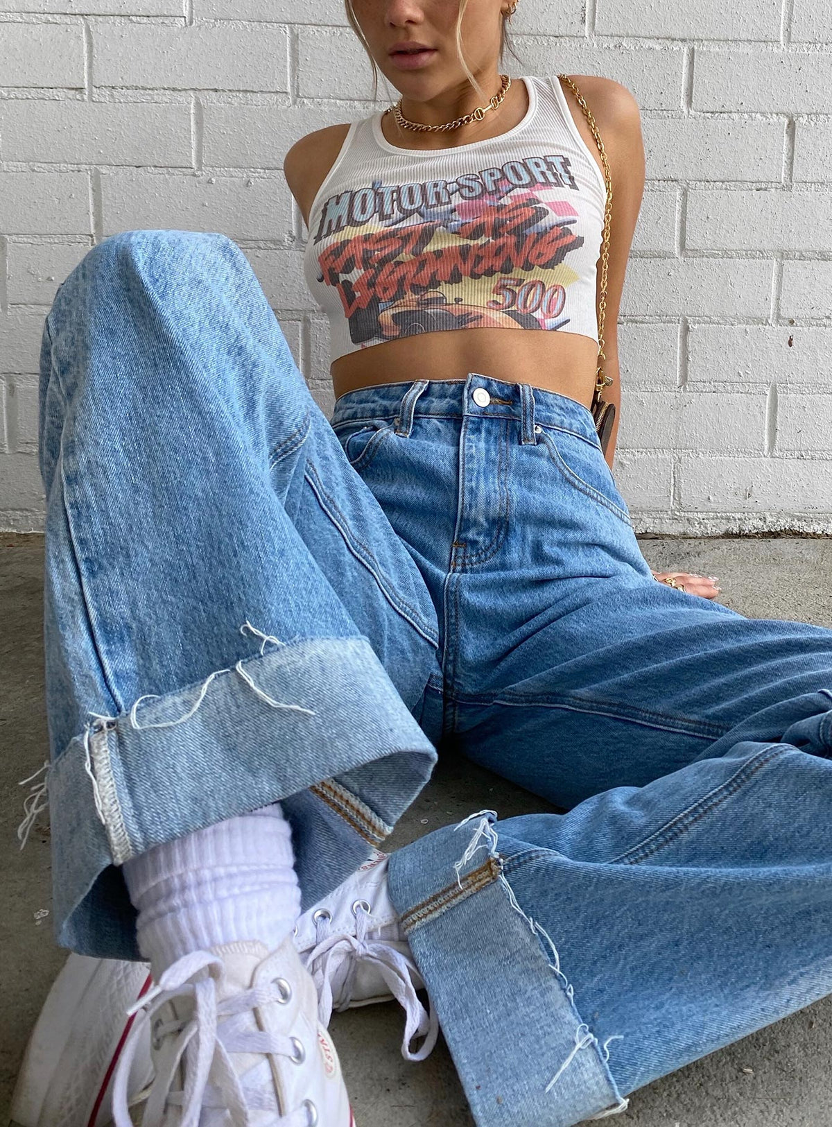 Ollie Mid Rise Straight Leg Jeans Mid Wash