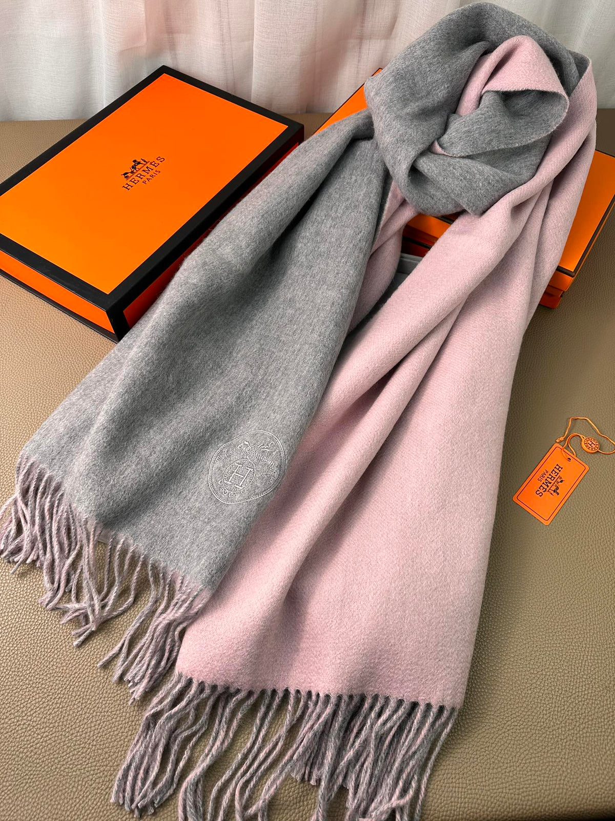 DOUBLE-FACE SCARF 200 CM IN LIGHT PINK AND GREY CASHMERE